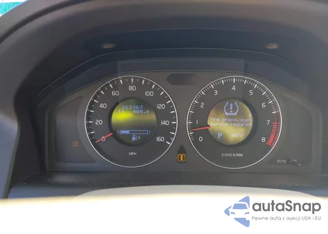 2010 Volvo Xc60 3.2 z USA, uszkodzony, nr VIN YV4960DL9A2116083